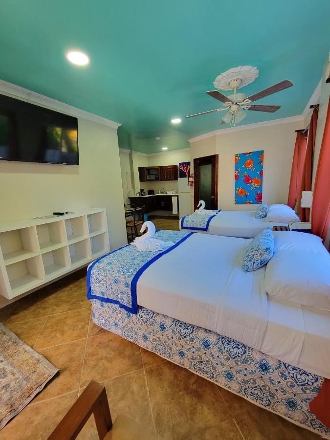 Island Magic Beach Resort Caye Caulker Exterior foto